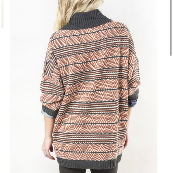 Evereve - Element Brand Sweater/Poncho - Picture 2 of 4